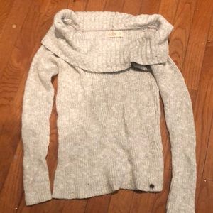 WM Sz S Hollister Gray boatneck sweater